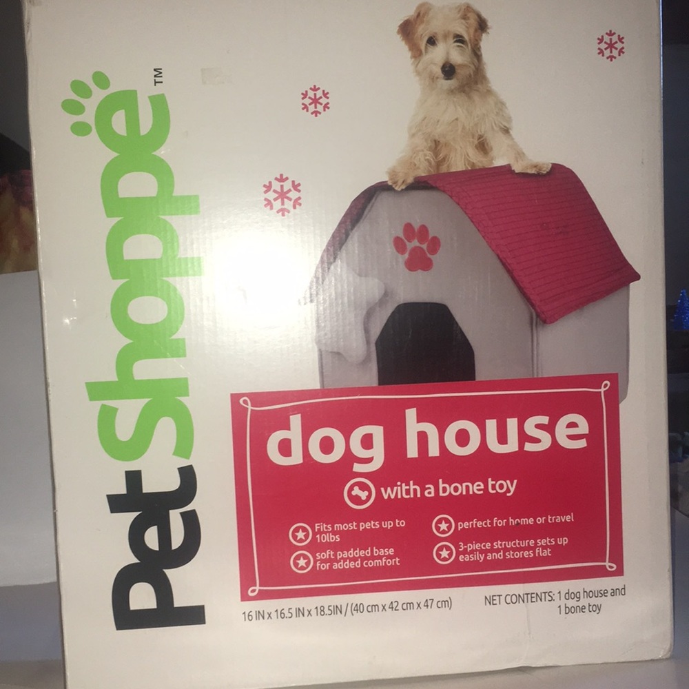 Pet Shoppe Dog House & Toy - 16 X 16.5 X 18.5 NWOT